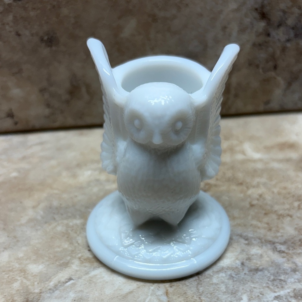 vintage Westmoreland milk glass owl toothpick holder / candle holder - Picture 2 of 8